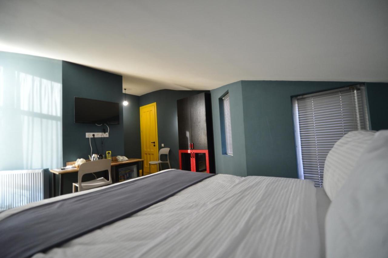 Boutique Hotel 27+ Тбилиси Экстерьер фото
